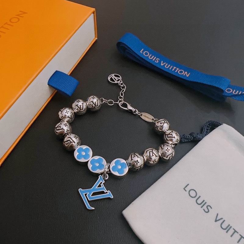 LV Bracelet 02lyr37
